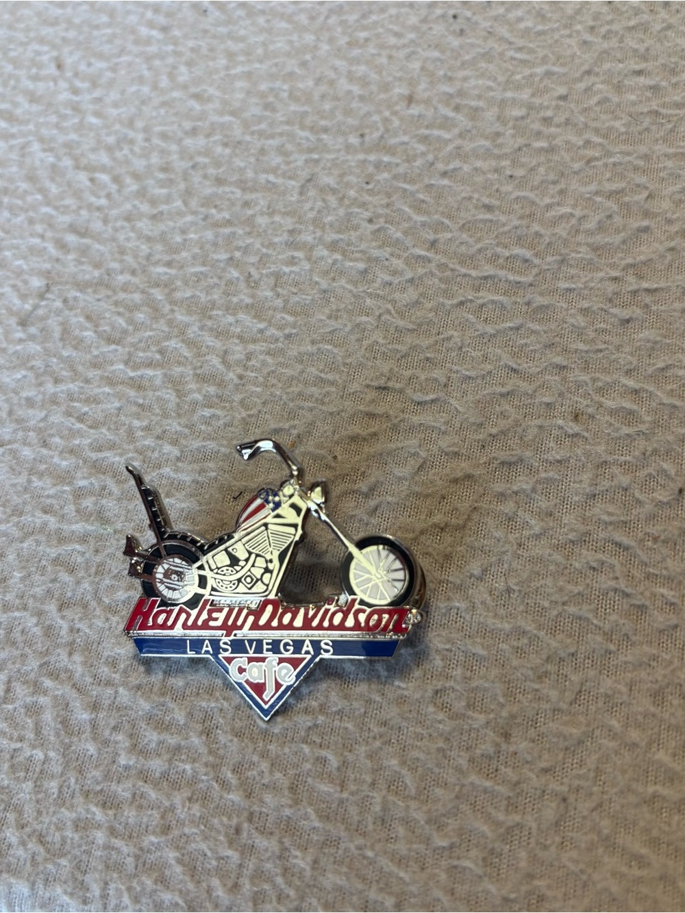 VTG Harley-Davidson Cafe Las Vegas Chopper Pin Captain America-style Motorcycle - Picture 8 of 9